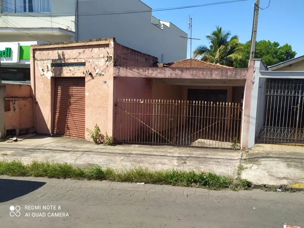 Casa à venda com 3 quartos, 121m² - Foto 2