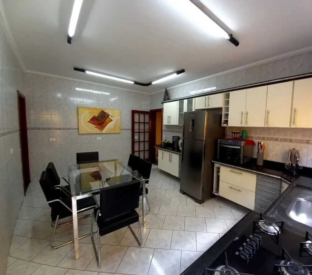 Casa, 3 quartos, 179 m² - Foto 3