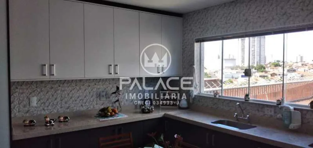 Casa, 3 quartos, 219 m² - Foto 2