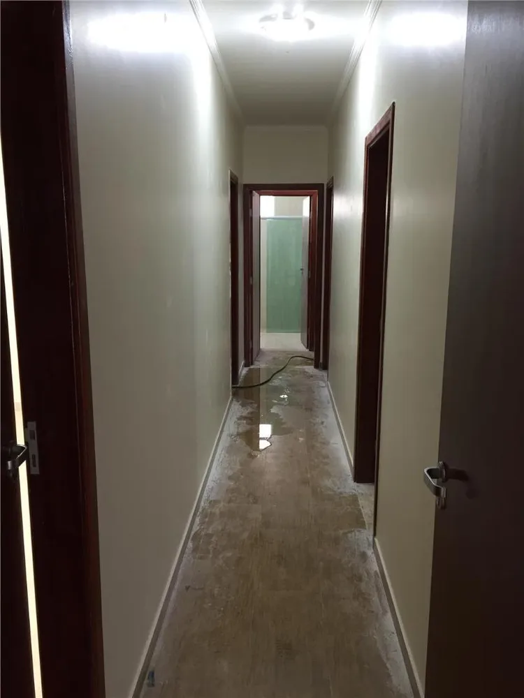 Casa, 3 quartos, 206 m² - Foto 3
