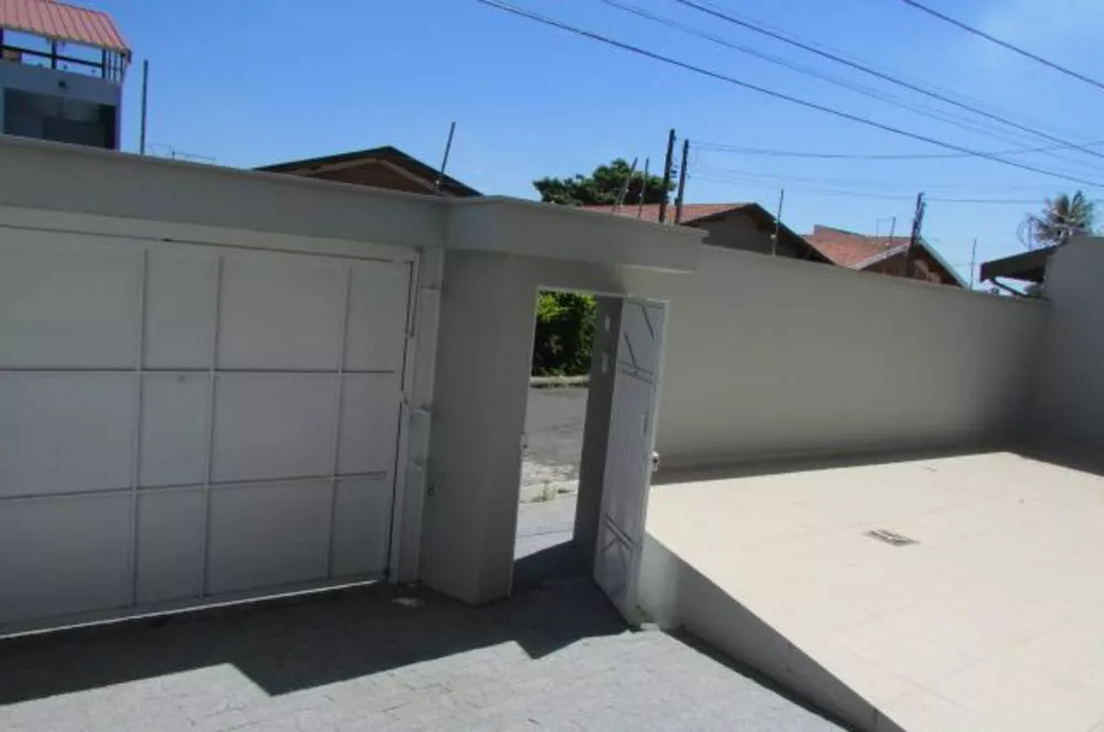 Casa à venda e aluguel com 3 quartos, 130m² - Foto 3