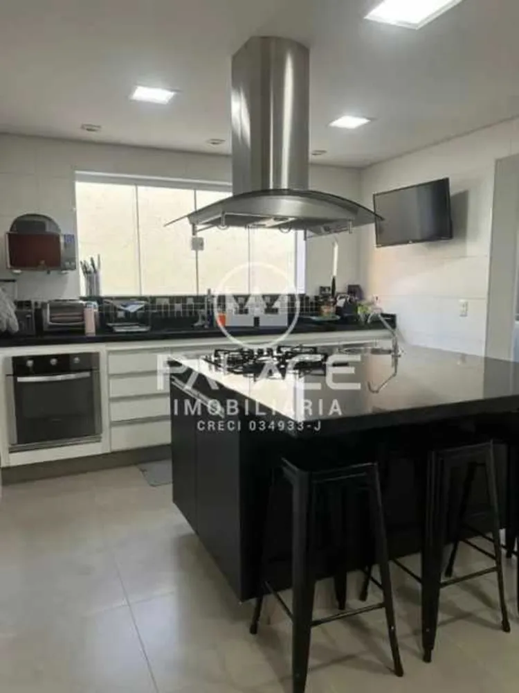 Casa, 3 quartos, 205 m² - Foto 4