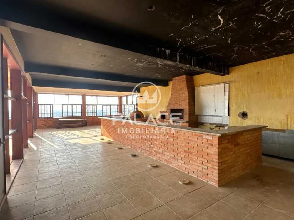 Prédio Inteiro, 2100 m² - Foto 1