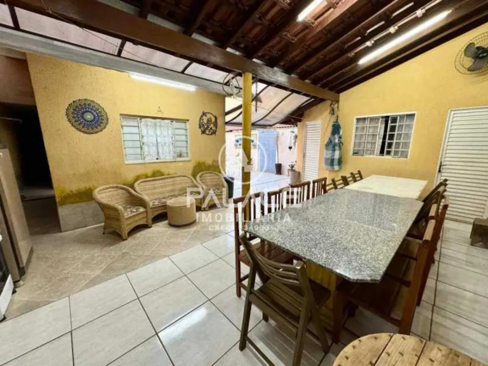 Casa, 3 quartos, 220 m² - Foto 1