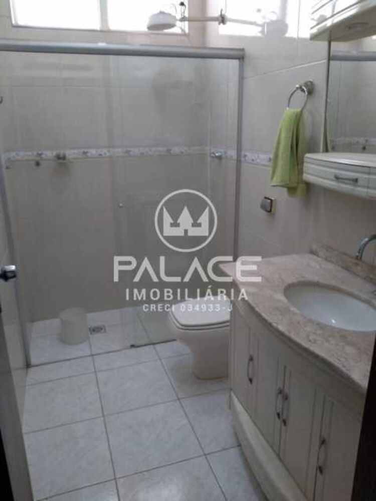 Casa à venda com 4 quartos, 152m² - Foto 2