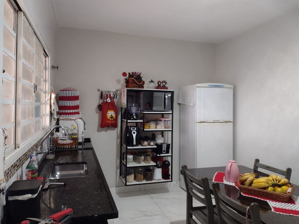 Casa à venda com 3 quartos, 143m² - Foto 8