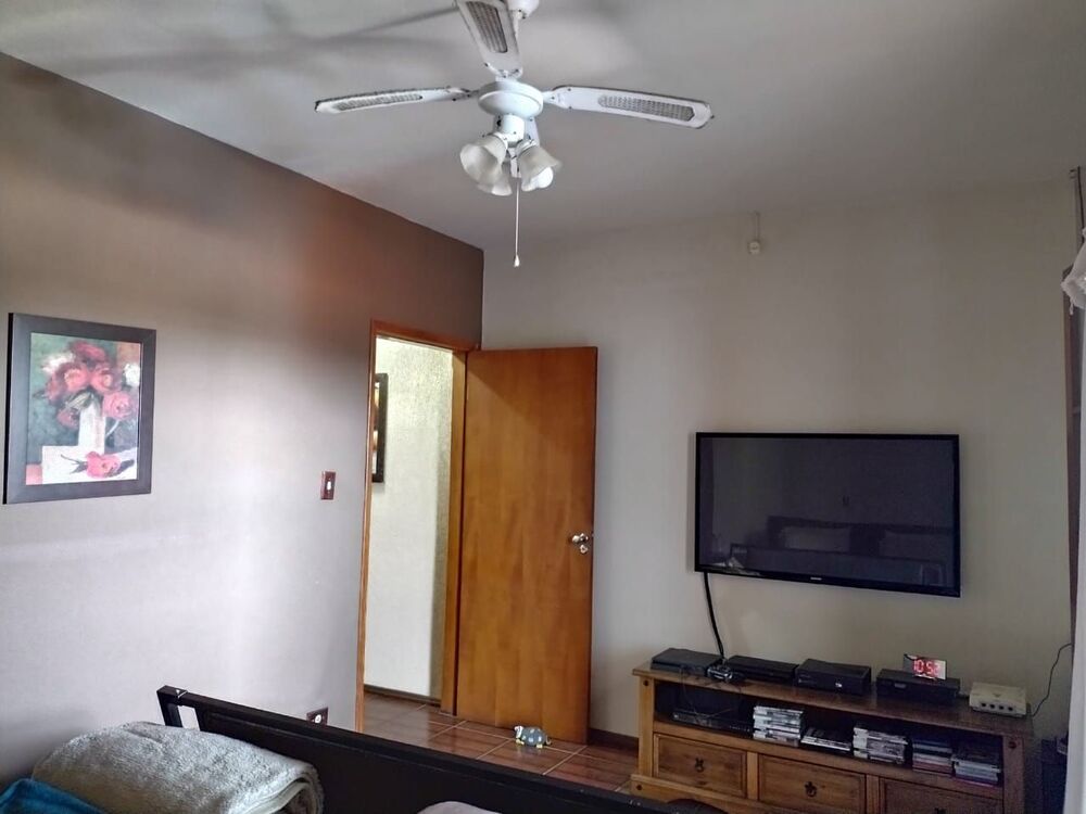 Casa à venda com 3 quartos, 143m² - Foto 4