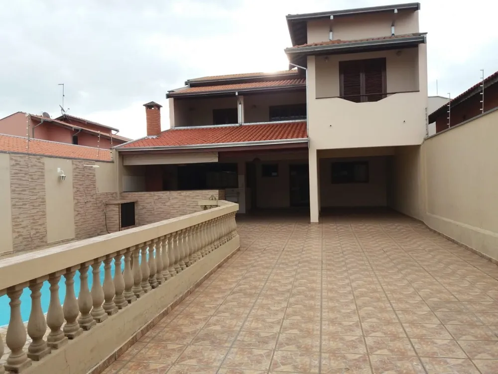 Casa, 2 quartos, 200 m² - Foto 1