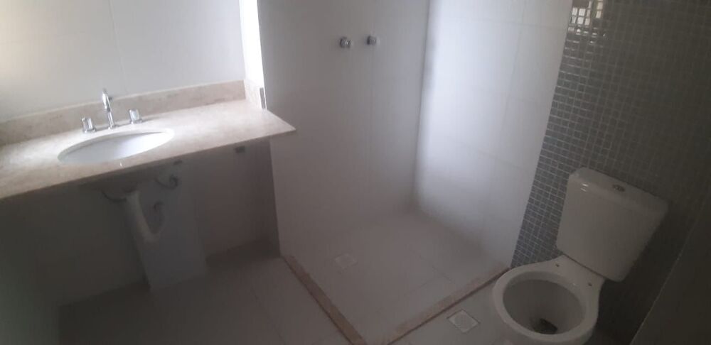 Apartamento à venda com 3 quartos, 100m² - Foto 2