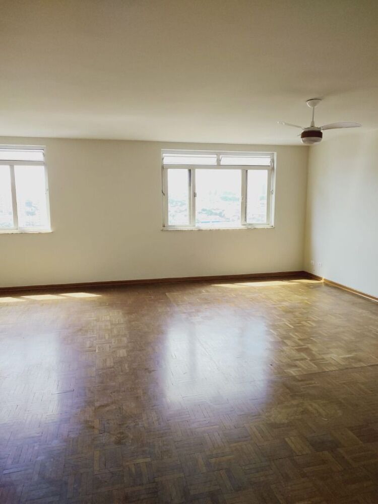 Apartamento à venda com 3 quartos, 165m² - Foto 1