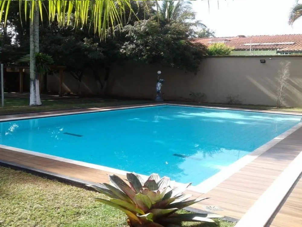 Casa, 4 quartos, 900 m² - Foto 1
