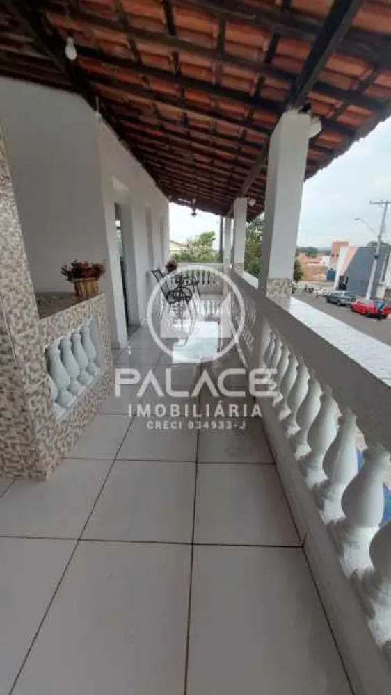 Casa, 3 quartos, 242 m² - Foto 1