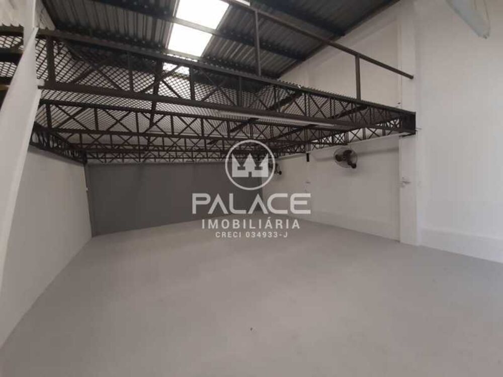 Casa Comercial à venda e aluguel com 2 quartos, 160m² - Foto 3