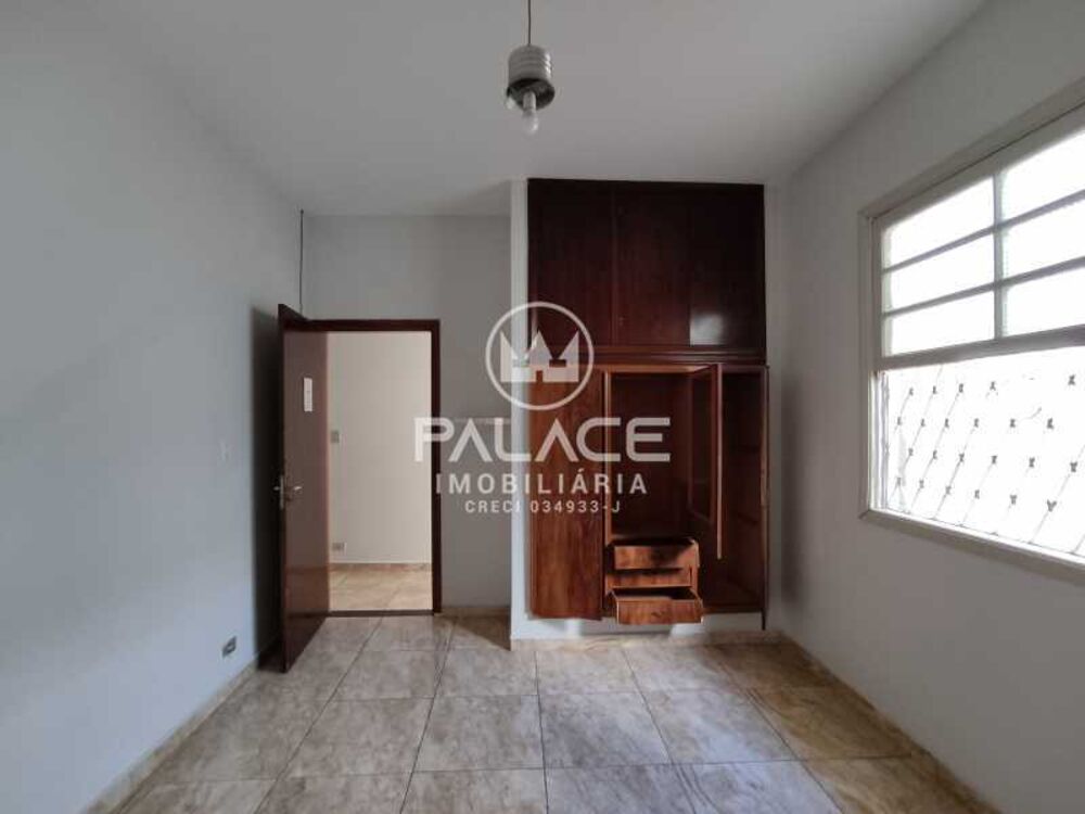 Casa para alugar com 3 quartos, 215m² - Foto 25