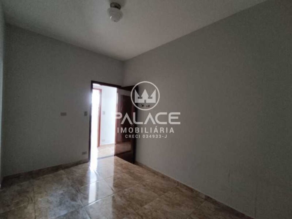Casa para alugar com 3 quartos, 215m² - Foto 14