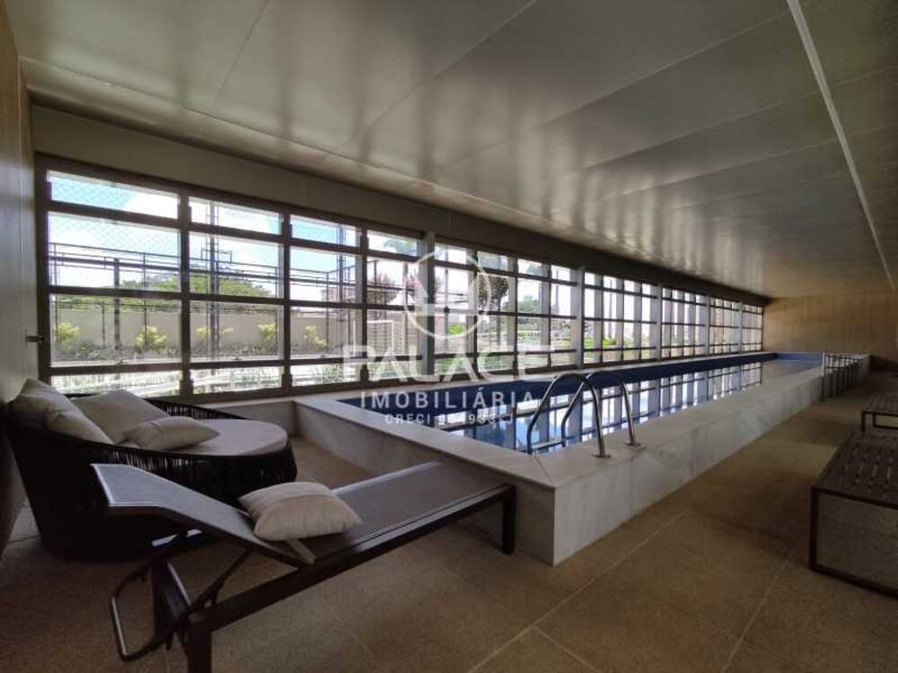 Apartamento para alugar com 3 quartos, 169m² - Foto 1