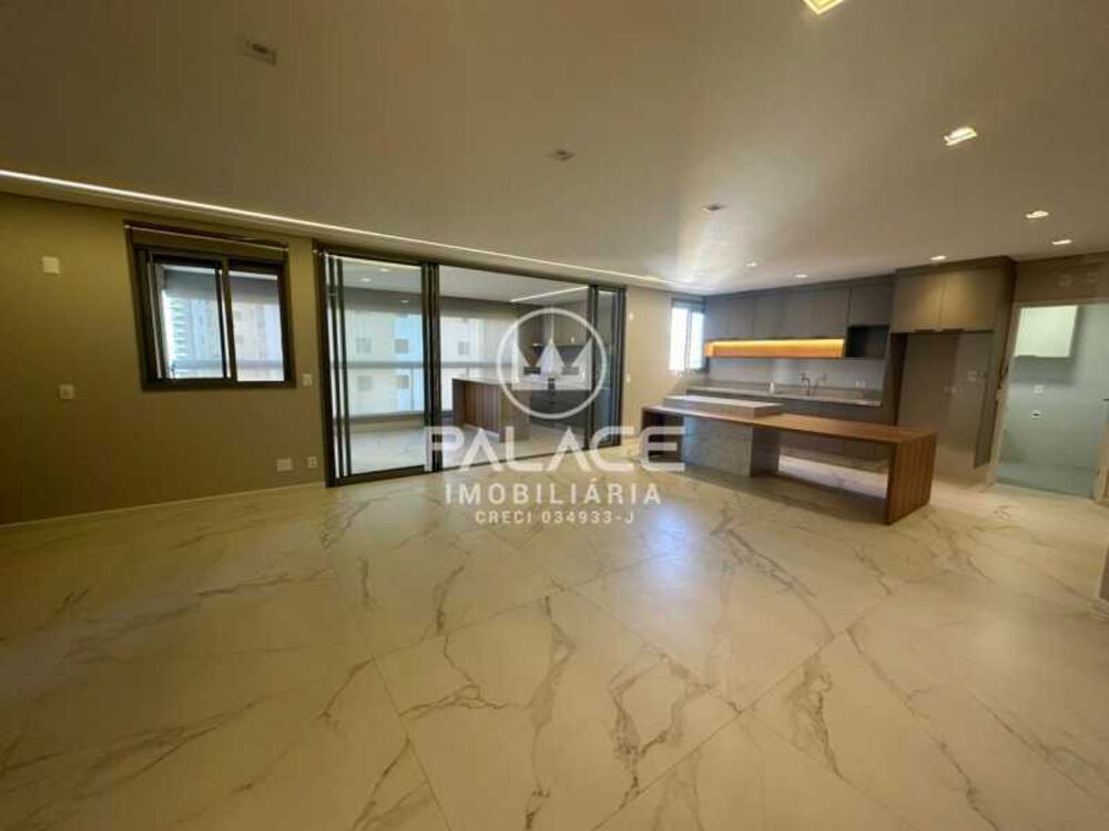 Apartamento à venda com 3 quartos, 162m² - Foto 2