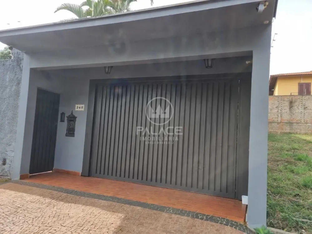 Casa, 3 quartos, 300 m² - Foto 1