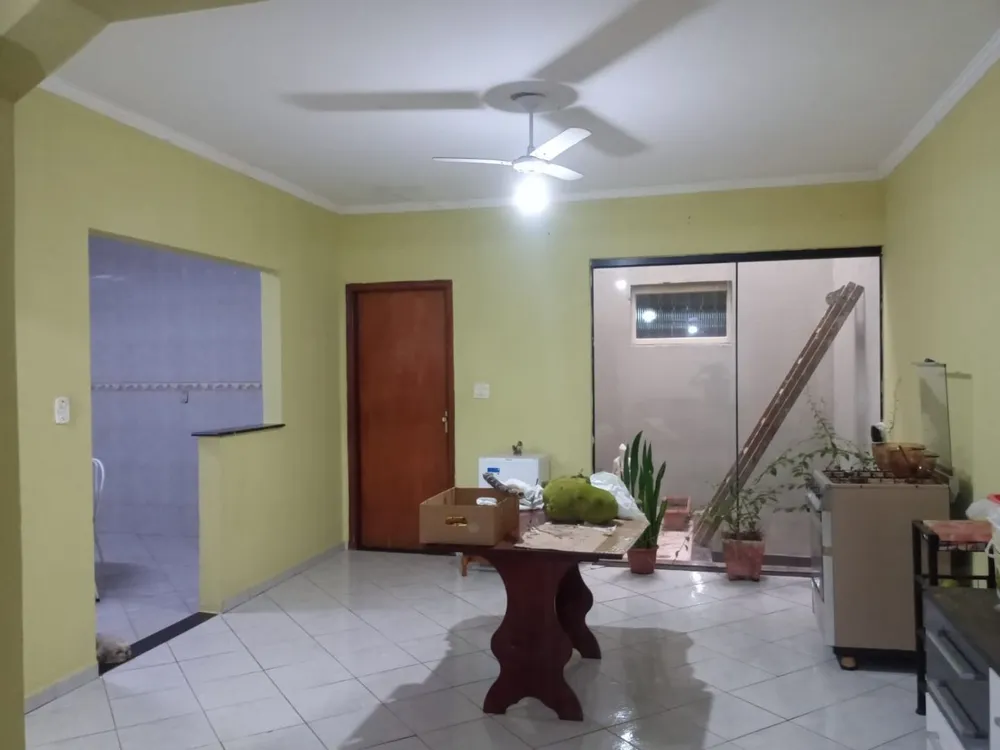 Casa, 4 quartos, 300 m² - Foto 1