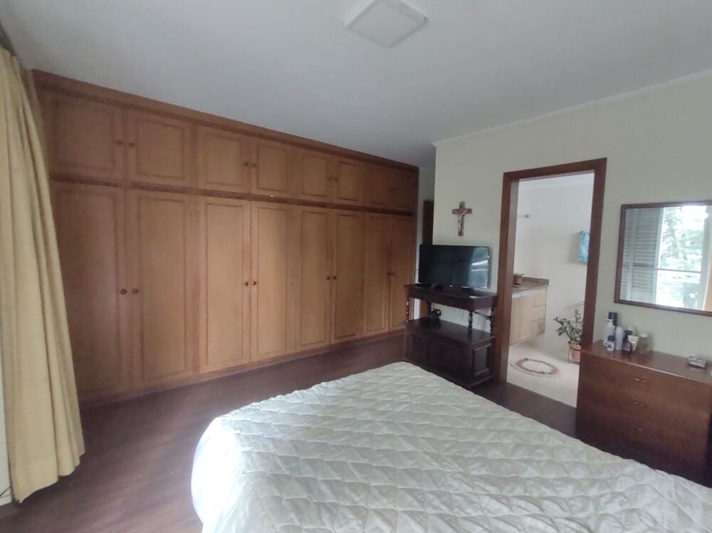 Apartamento à venda com 4 quartos, 190m² - Foto 4