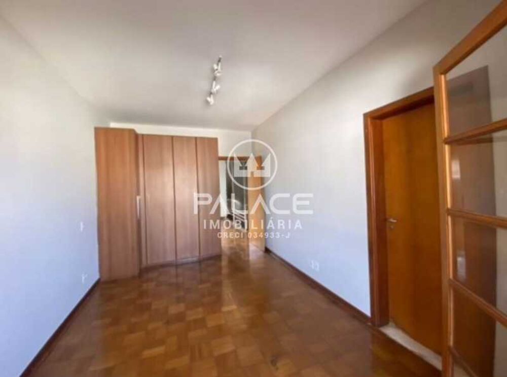 Casa de Condomínio para alugar com 3 quartos, 220m² - Foto 3