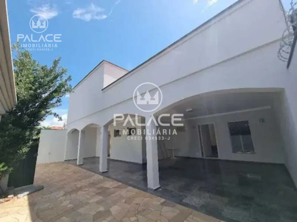 Casa, 3 quartos, 230 m² - Foto 1