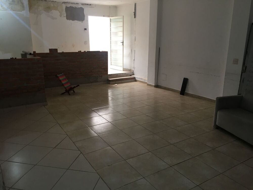 Casa para alugar com 3 quartos, 244m² - Foto 8