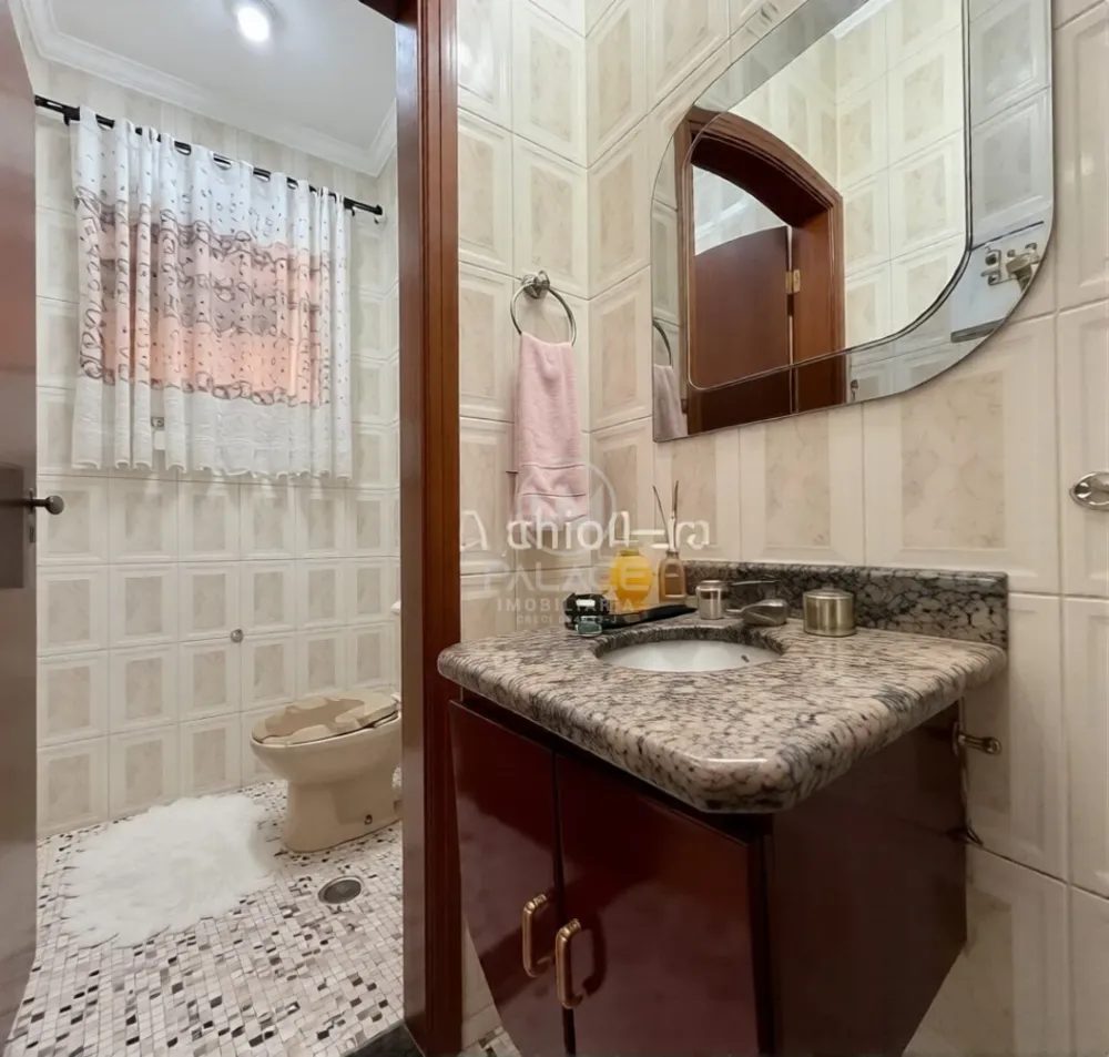 Casa, 3 quartos, 219 m² - Foto 4