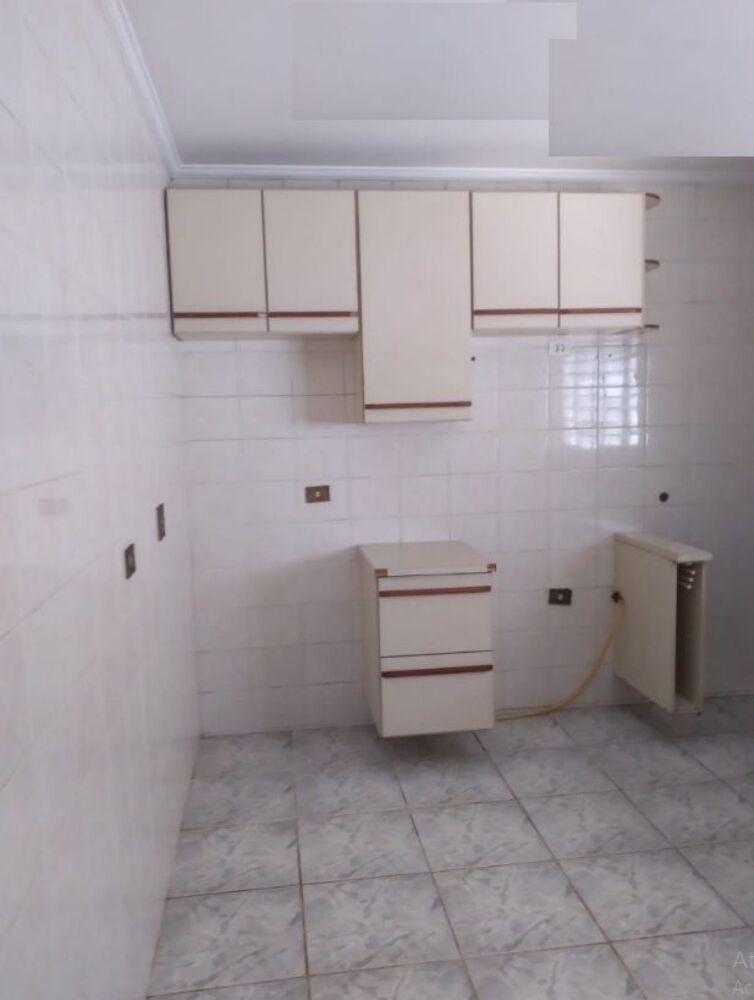 Casa à venda com 4 quartos, 69m² - Foto 3