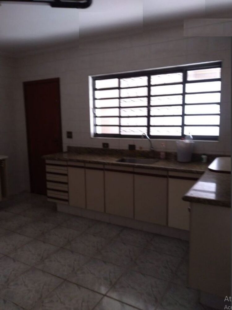 Casa à venda com 4 quartos, 69m² - Foto 5
