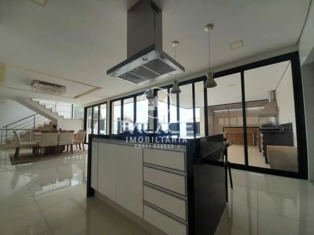 Casa, 4 quartos, 330 m² - Foto 1