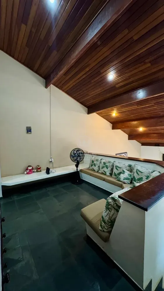 Casa, 3 quartos, 257 m² - Foto 2