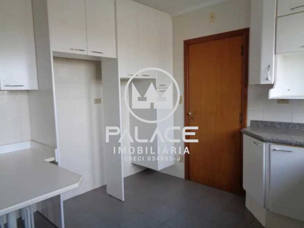 Apartamento à venda com 4 quartos, 171m² - Foto 4