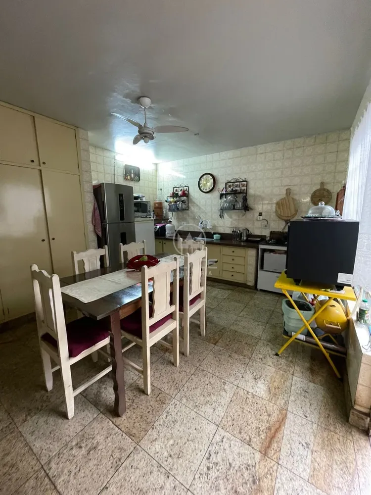 Casa, 3 quartos, 236 m² - Foto 3