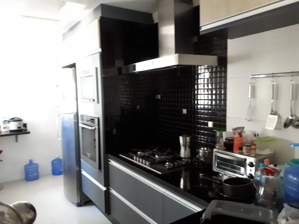 Apartamento, 3 quartos, 140 m² - Foto 2