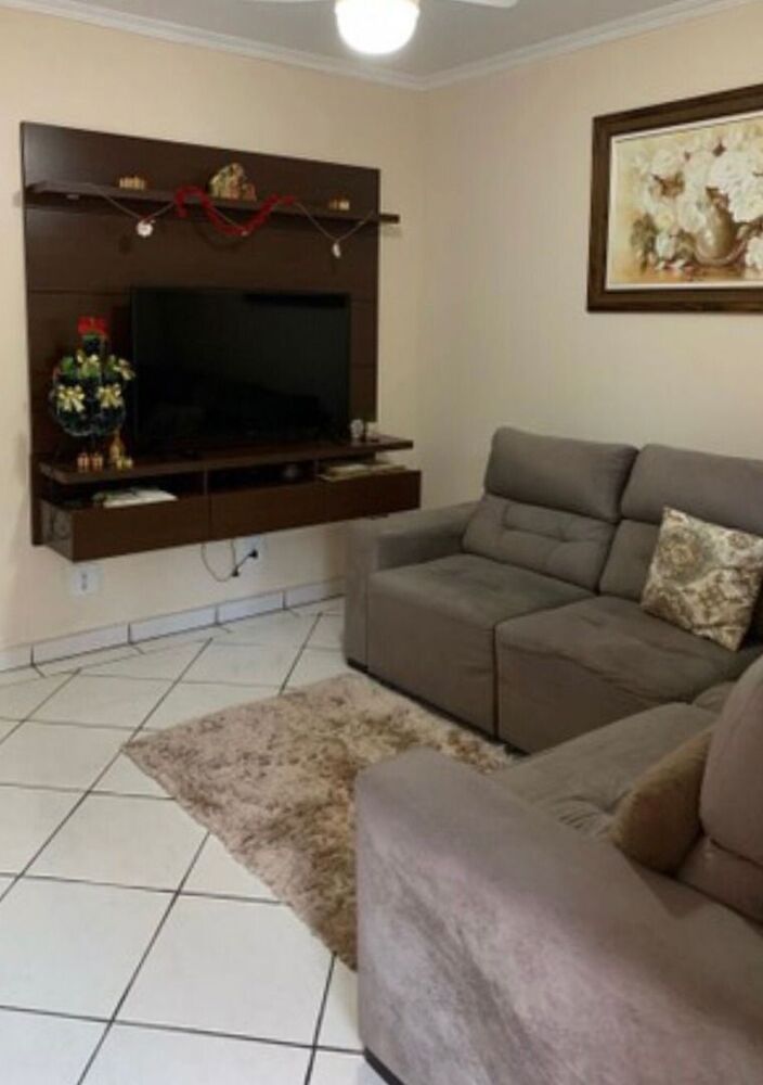 Casa à venda com 3 quartos, 200m² - Foto 1