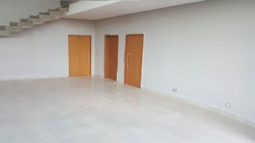 Casa à venda com 4 quartos, 313m² - Foto 1