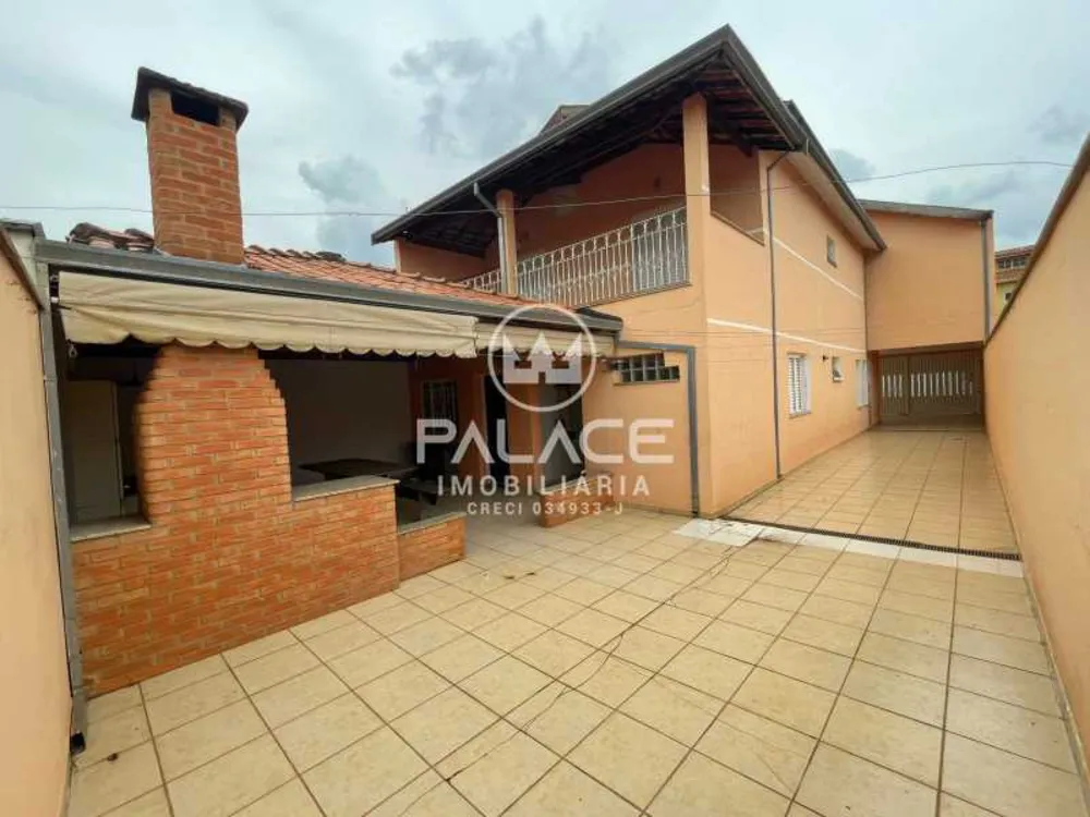 Casa, 5 quartos, 246 m² - Foto 1