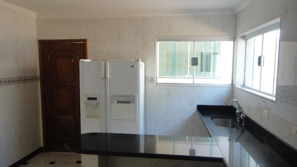 Casa à venda com 3 quartos, 357m² - Foto 11