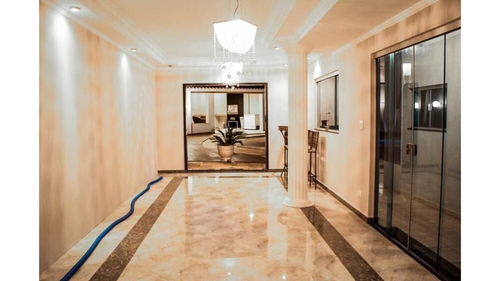Casa à venda com 3 quartos, 357m² - Foto 4