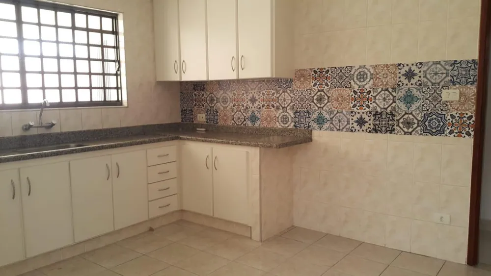 Casa, 3 quartos, 129 m² - Foto 2
