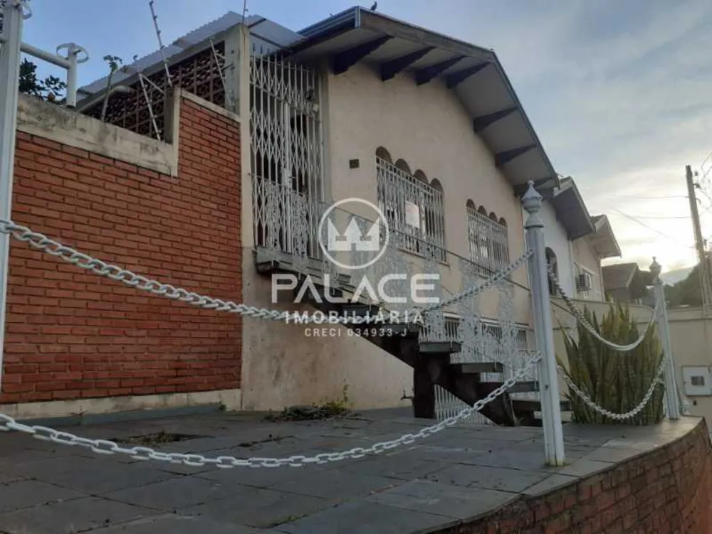 Casa, 4 quartos, 258 m² - Foto 2
