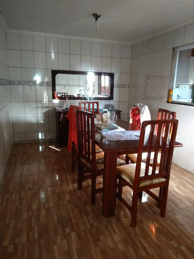 Casa, 3 quartos, 180 m² - Foto 1
