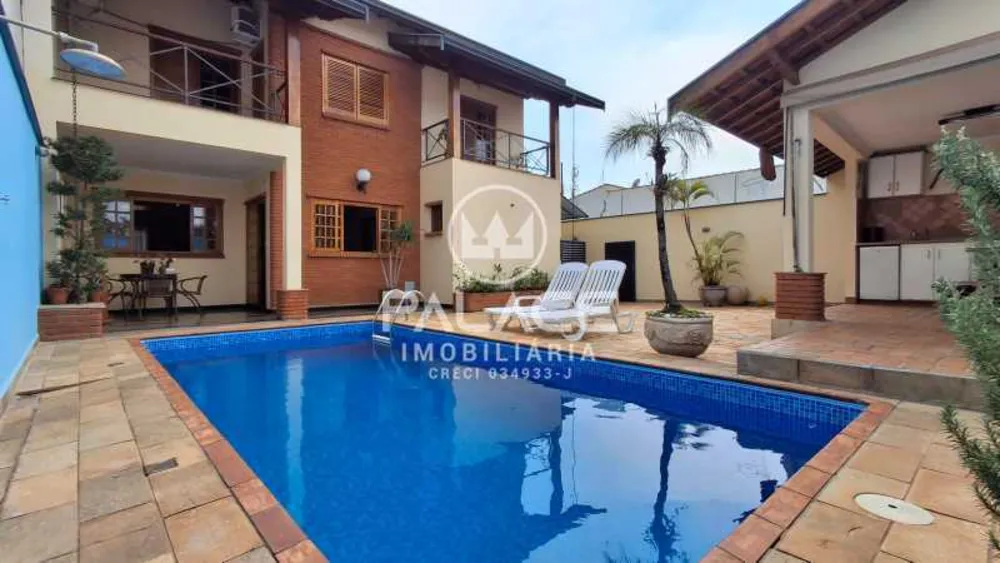 Casa, 4 quartos, 263 m² - Foto 1