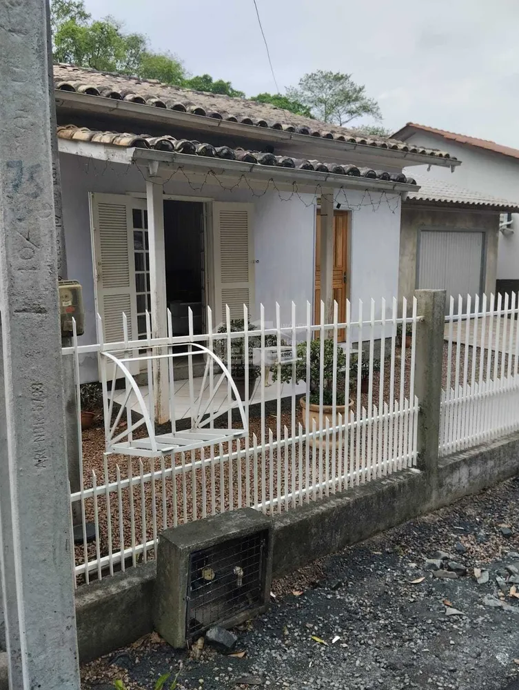 Casa, 2 quartos, 92 m² - Foto 1