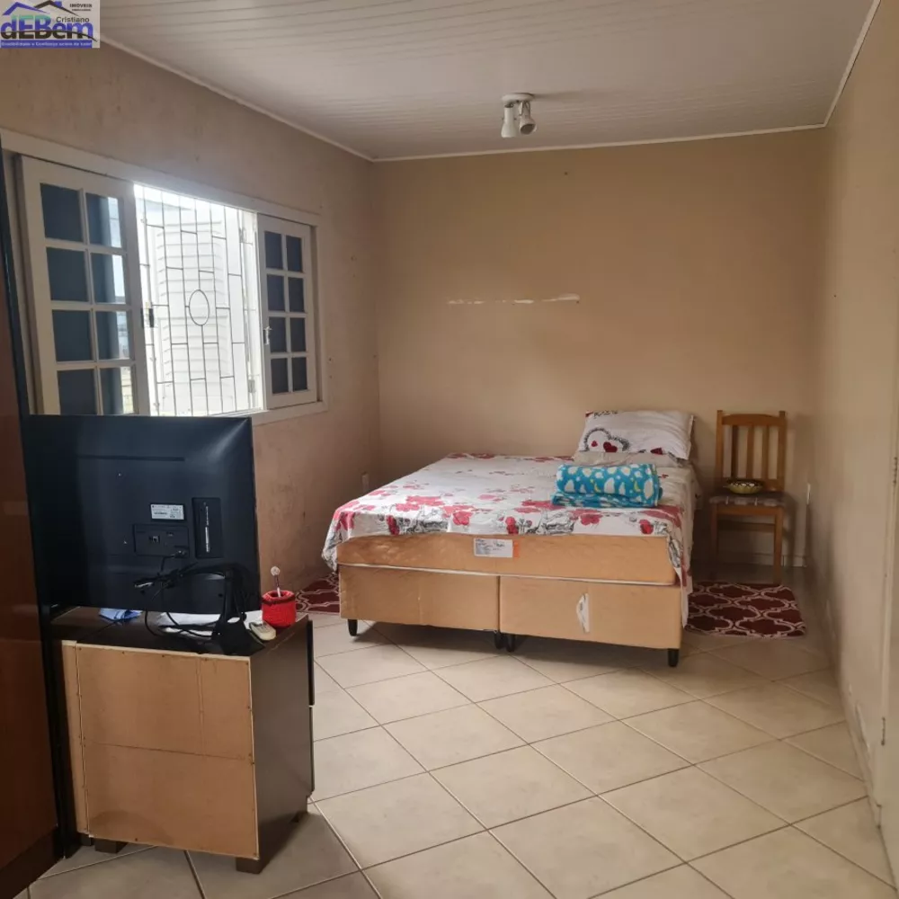 Casa à venda com 4 quartos, 130m² - Foto 2