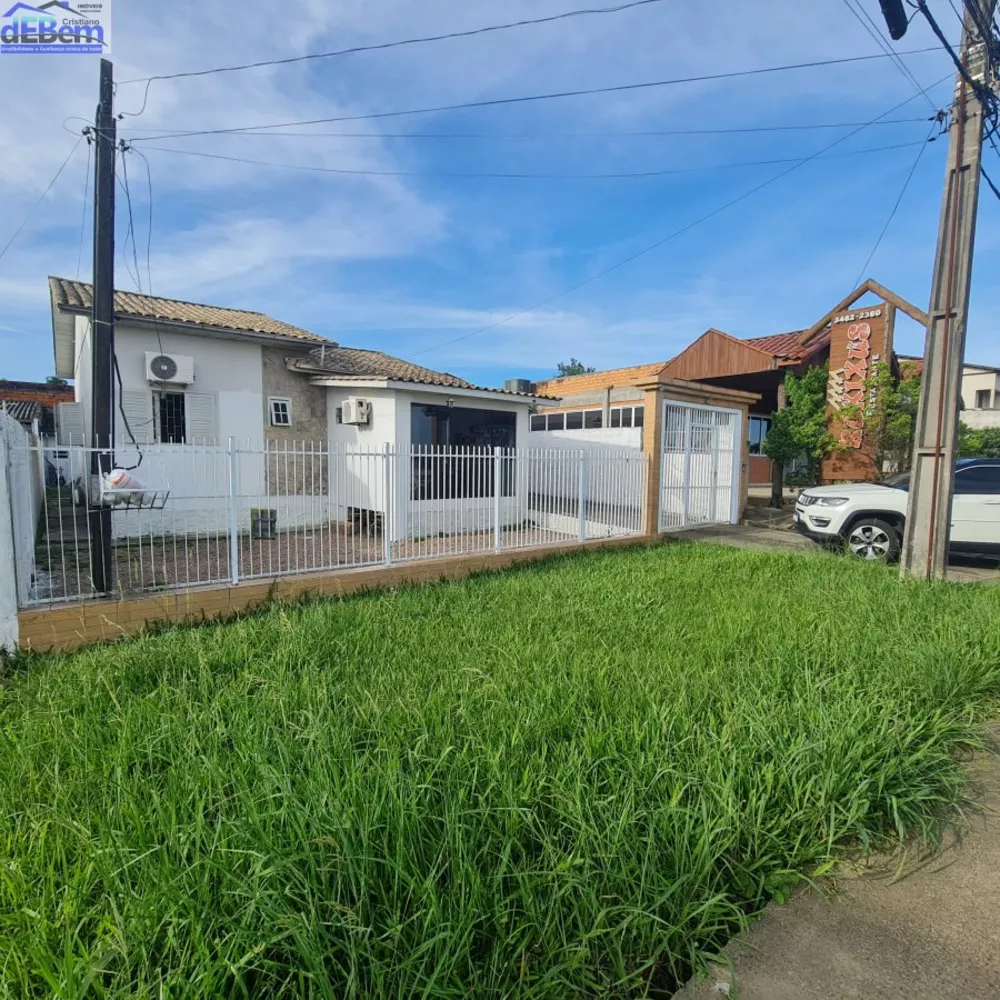 Casa à venda com 4 quartos, 130m² - Foto 1