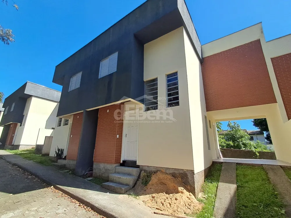 Casa, 3 quartos, 84 m² - Foto 1