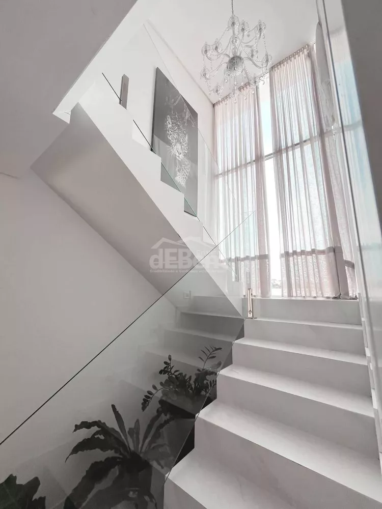 Casa, 4 quartos, 360 m² - Foto 1