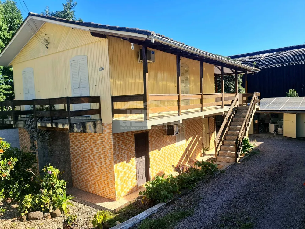 Casa, 5 quartos, 200 m² - Foto 1